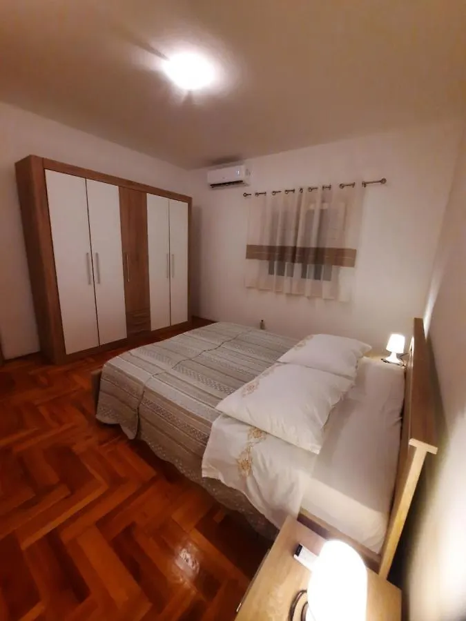 Apartment Duje & Dragana Plano 0*,  Chorvatsko